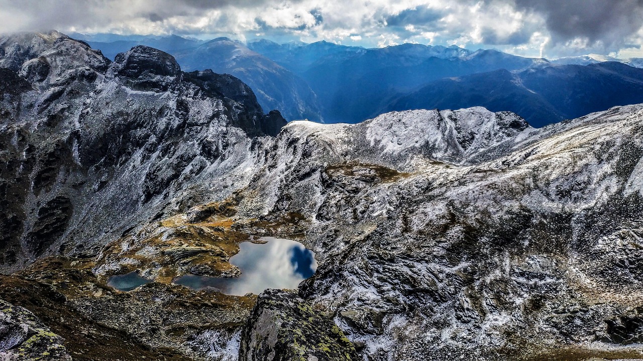 Night dream – **Échappée Lo-Fi Nocturne et Hypnotique comme une Symphonie de Rêves Lunaires**